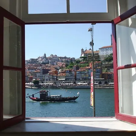 Apartment E River Views - 2 Bedrooms